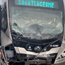 Avcılar'da iki metrobüsün çarpışması sonucu 2 kişi yaralandı