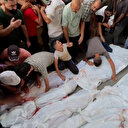 Katil İsrail Gazze'de mülteci kampını bombaladı: Yakınlarının şehitlere vedaları acılı oldu