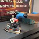 Batman'da ayakkabı içinde uyuşturucu sevkiyatı polise takıldı