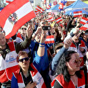 Avusturya'da gayrıresmi sonuçlara göre aşırı sağcı FPÖ seçimi önde götürüyor