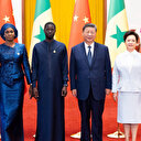 Le Président Sénégalais Diomaye Faye discute avec son homologue chinois Xi Jinping