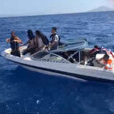 Muğla açıklarında sürüklenen bottaki 10 düzensiz göçmen kurtarıldı