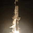 سپیس ایکس کے ایک راکٹ پر چاند کے دو مشنز لانچ