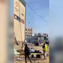 İHH ekipleri yardım hazırlığı yaparken İsrail dronunun bir binaya bomba bıraktığı anlar kaydedildi