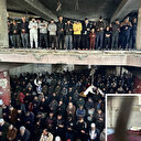 İsrail bombardımanı altında 67'nci cuma namazı