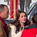 Bolu Kartalkaya Kayak Merkezi'ndeki otel önünde ailelerin acılı bekleyişi sürüyor