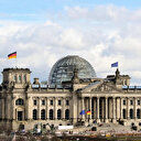 Zayıf küresel talep Almanya ekonomisini vurdu: Büyüme beklentileri düştü