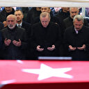 Cumhurbaşkanı Erdoğan vefat eden komşusu Kıbrıs gazisi Muhammet Karslı’nın cenaze törenine katıldı