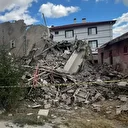 Ankara'da 3 katlı metruk bina çöktü