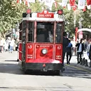 Şanlıurfa'da tarihi adım atıldı: Divanyolu trafiğe kapatıldı, nostaljik tramvay hizmete girdi