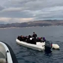 İzmir açıklarında 26 düzensiz göçmen kurtarıldı