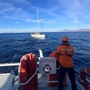 Muğla açıklarında sürüklenen yelkenli tekne kurtarıldı