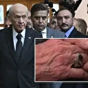 Bahçeli'nin grup toplantısında taktığı rozet ve yüzükte dikkat çeken detay 