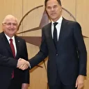 وزير الدفاع التركي يلتقي أمين عام الناتو