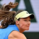 Zeynep Sönmez'den erken veda