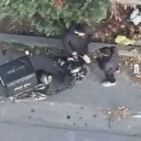 Uyuşturucu ticareti yapan şüphelilere dronlu operasyon: 3 kişi suçüstü yakalandı