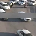 Abartı egzoz yüzünden kendini durduran polise sopayla saldırdı