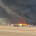 Bangladeş'in en büyük havaalanında yangın paniği: Tüm uçuşlar askıya alındı