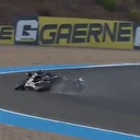 Yarışta skandal olay: Toprak Razgatlıoğlu liderken rakibi tarafından düşürüldü