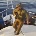 İsrail Sumud Filosu'ndaki bir gemiye daha baskın düzenledi