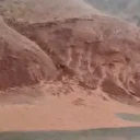 Siirt’te yağışla birlikte heyelan yola aktı