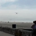  ABD'de motoru duran pervaneli uçak sahile acil iniş yaptı