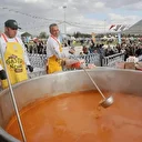 Kayseri'de başlayan 3. Gastronomi Günleri'nde 1 ton pastırmalı Gömeç kuru fasulyesi ikram edildi