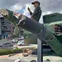 Denizli’de otomobil 15 Temmuz anıtına çarptı: 2 yaralı