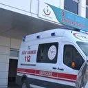 Motosiklet park halindeki otomobile çarptı: 15 yaşındaki sürücü ağır yaralandı