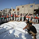 Gaza: Quatre blessés dans une attaque israélienne contre un véhicule malgré le cessez-le-feu