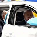 Cumhurbaşkanı Erdoğan salona özel üretim limuzin Togg'la geldi