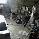 Sındırgı'da gerçekleşen 6.1 büyüklüğündeki deprem kameraya yansıdı