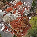 Sındırgı depreminde çöken binalar sabahın ilk ışıklarıyla böyle görüntülendi 