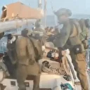 Adalah Küresel Sumud Filosu aktivistlerinin kötü muameleye maruz bırakıldığını duyurdu: Kelepçeli halde en az beş saat boyunca diz çökmeye zorlandılar