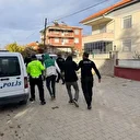 Uşak'ta uyuşturucu operasyonlarında yakalanan sekiz zanlı tutuklandı