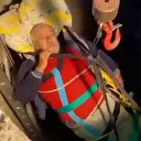 İzmir’de 12 metrelik kuyuya düşen vatandaşı itfaiye kurtardı