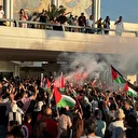 Sumud Filosu'ndan dönen Tunuslu aktivistler havaalanında karşılandı