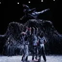 ENKA Vakfı tiyatroya desteğini sürdürüyor: “Biz Kimiz?” İstanbul'a geliyor