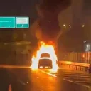 Köprüde yangın paniği: 15 Temmuz Şehitler Köprüsü'nde otomobil bir anda alev aldı