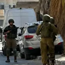 Filistin topraklarını gasbeden İsrailliler Batı Şeria'da zeytin toplayan Filistinlilere saldırdı