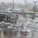 Jamaika'ya kasırga yardımı taşıyan uçak Florida eyaletinde gölete düştü