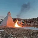 İşgalci İsrail'in yarım bıraktığı hayatlara dikkat çekti: Nişanlısının giyemediği gelinliği böyle ateşe verdi