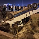 Mersin'de minibüs ile otomobil çarpıştı: 11 kişi yaralandı