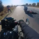 Mersin'de feci kaza: Geziden dönen konvoydaki motosiklet otomobille çarpıştı