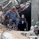 Gazze'de evi yıkılan yaşlı çift enkazların arasında yaşam mücadelesi veriyor