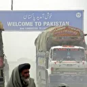 ایک ماہ سے طورخم بارڈر بند ہونے سے پاکستان اور افغانستان کے درمیان تجارت کو مجموعی طور پر تقریباً ساڑھے 16 ارب روپے کا نقصان