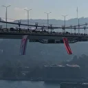 15 Temmuz Şehitler Köprüsü'ne kuruluşunun 42'nci yılını kutlayan KKTC bayrağı asıldı