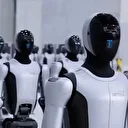 Çin’den robot ordusu: UBTech kendini şarj edebilen insansı robotlarını sergiledi