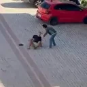 Sokak ortasında vahşet: Annesiyle gönül ilişkisi olan kişiyi 22 bıçak darbesiyle öldürdü