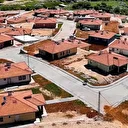 Deprem bölgesinde saatte 23 günde 550 konut üretiliyor